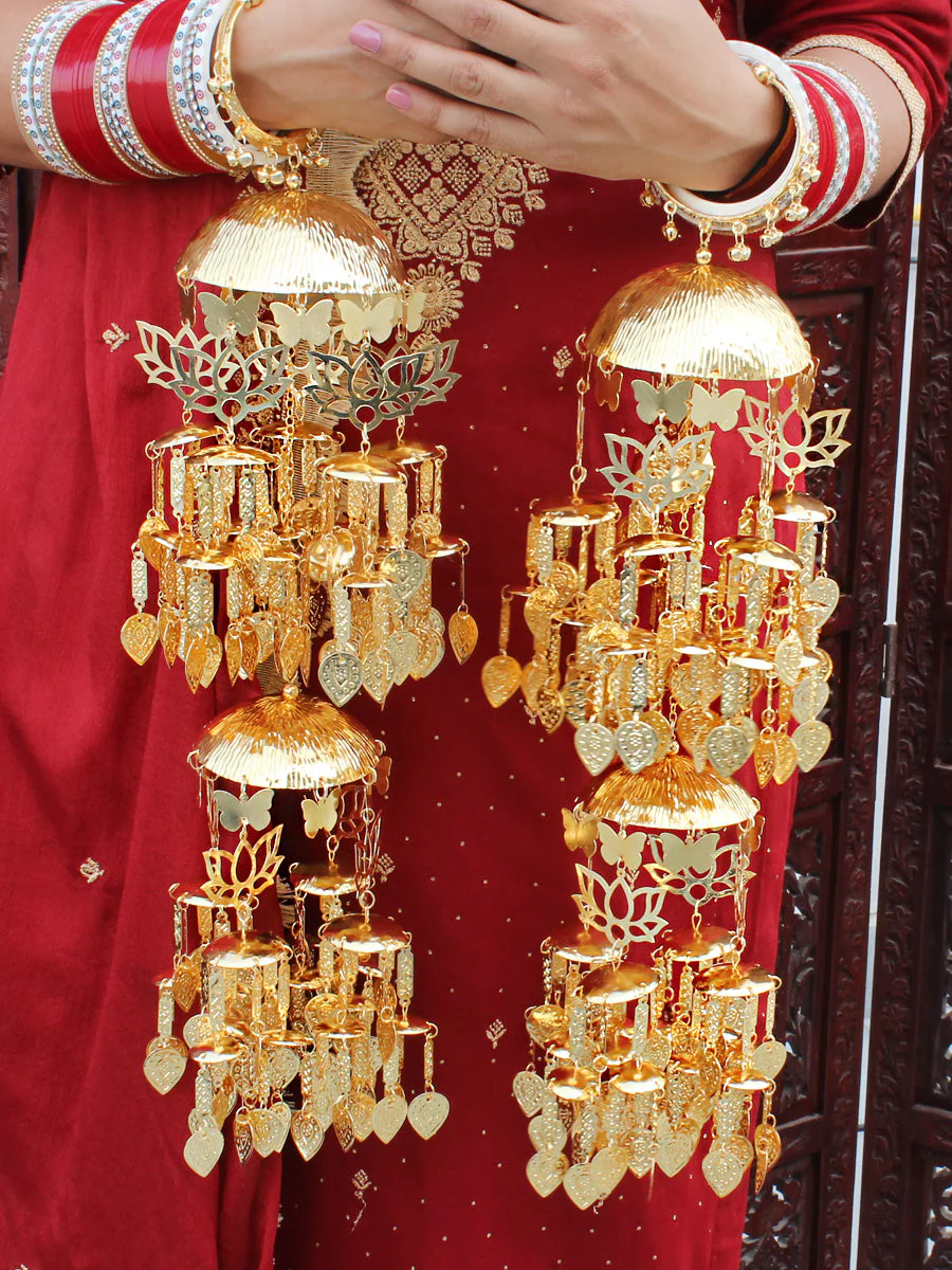 Intricate Butterfly And Lotus Design Bridal Kaleere Set, Lotus Inspired Wedding Haathphool Set, Indian Butterfly Kaleere Set, Pakistani Ethic Golden Lotus Design Kaleere Jewelry - Libasaa.com