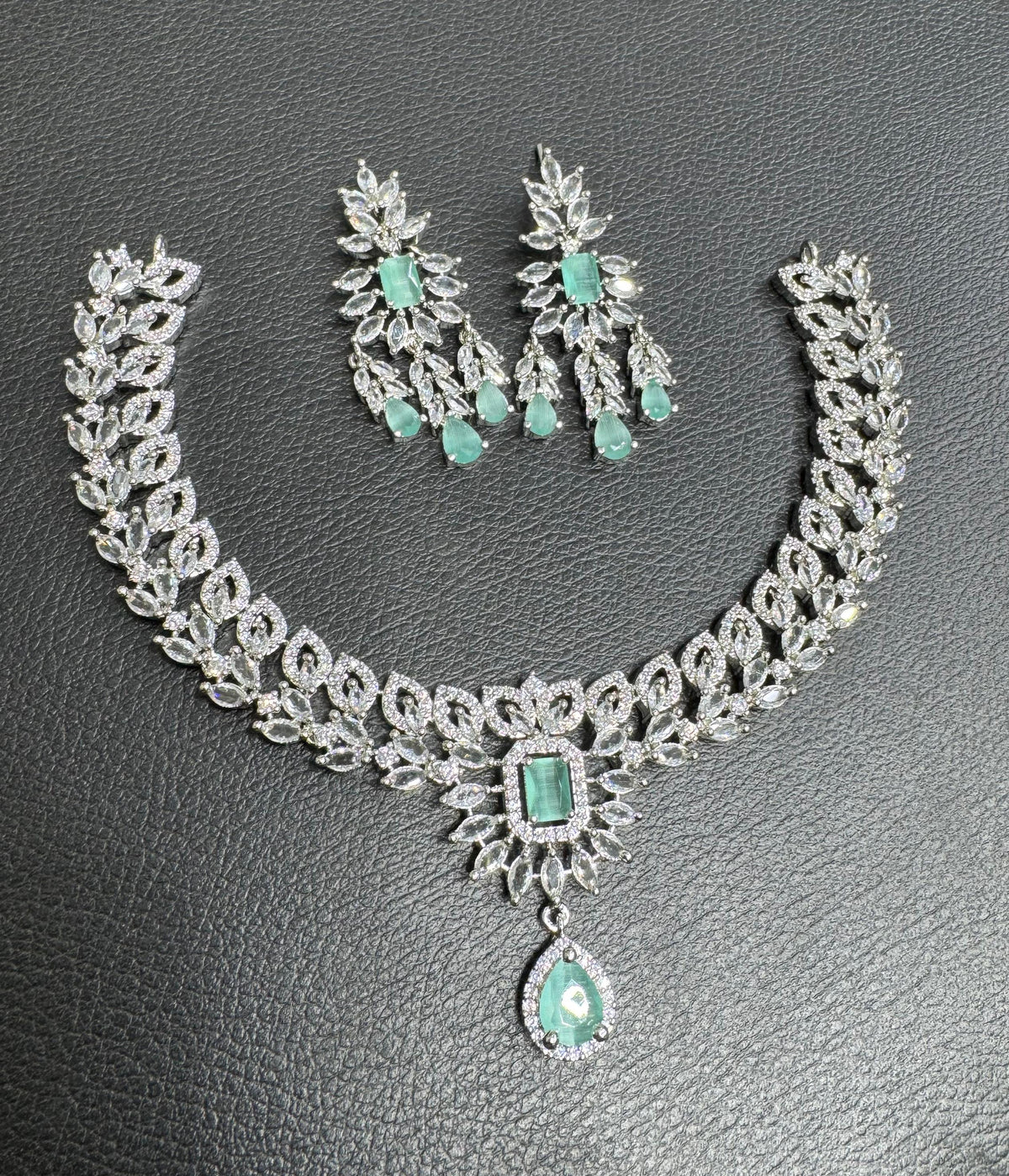 Sparkling Indian Pearl Necklace Earrings Set, Bridal Kundan Necklace Set, Bollywood AD Jewelry Set, Wedding Indian Kundan Choker Set, Pakistani Pearl Jewelry Set - Libasaa.com