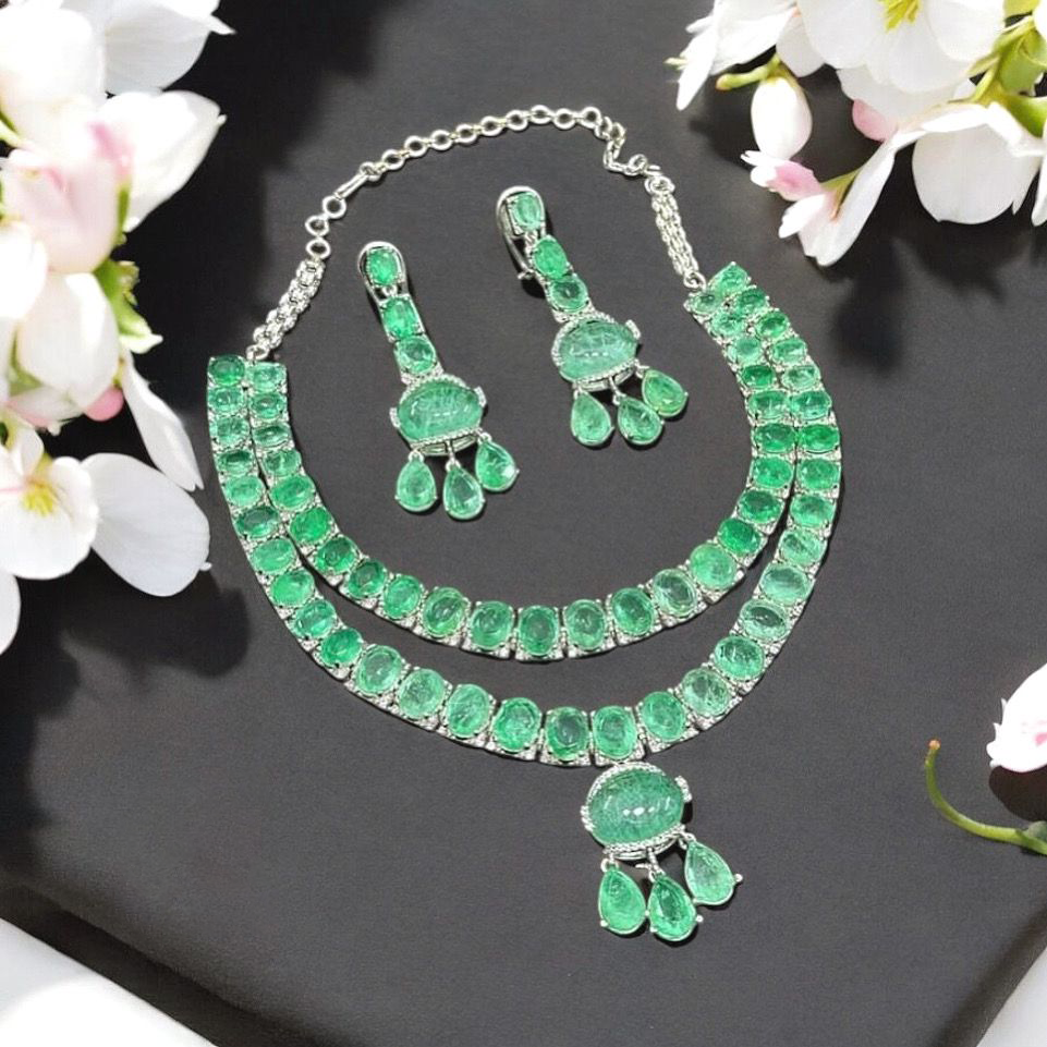 Bollywood Inspired Green Doublet Necklace Matching Earrings Set - Libasaa.com