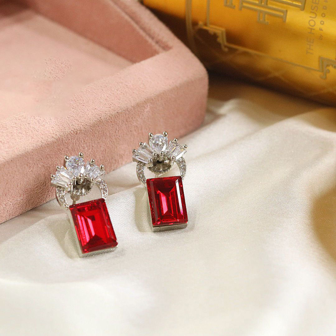 Indian Crystal Kundan Earrings for Elegant and Ethnic Wedding Look - Libasaa.com