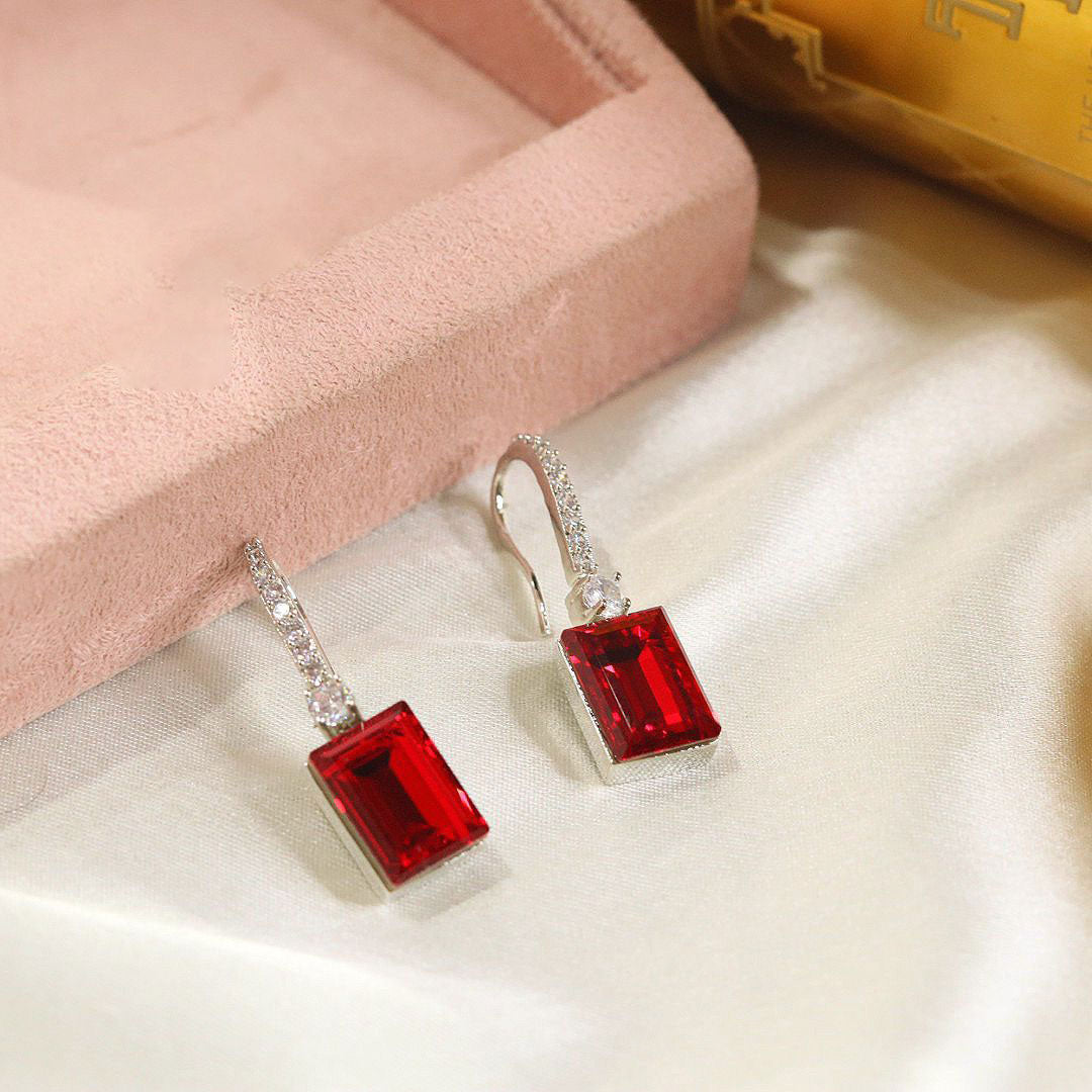 Premium Kundan Earrings with Crystal Highlights and Elegance - Libasaa.com