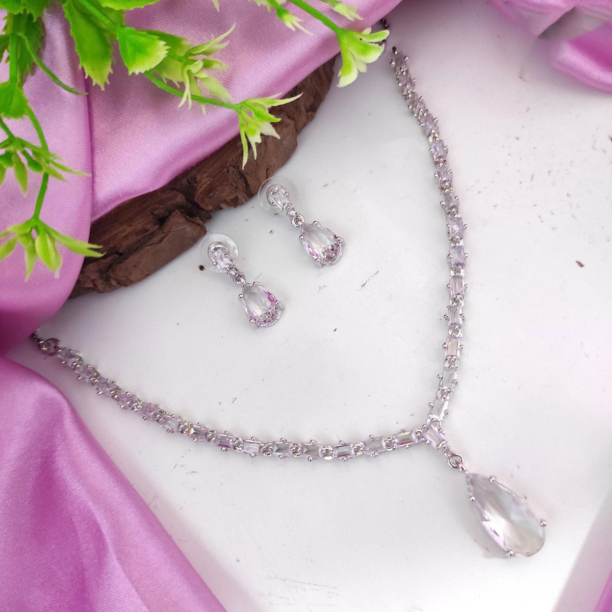 Special Event AD Kundans Set Dazzle at Every Celebration with High-Quality Craftsmanship Necklace - Libasaa.com