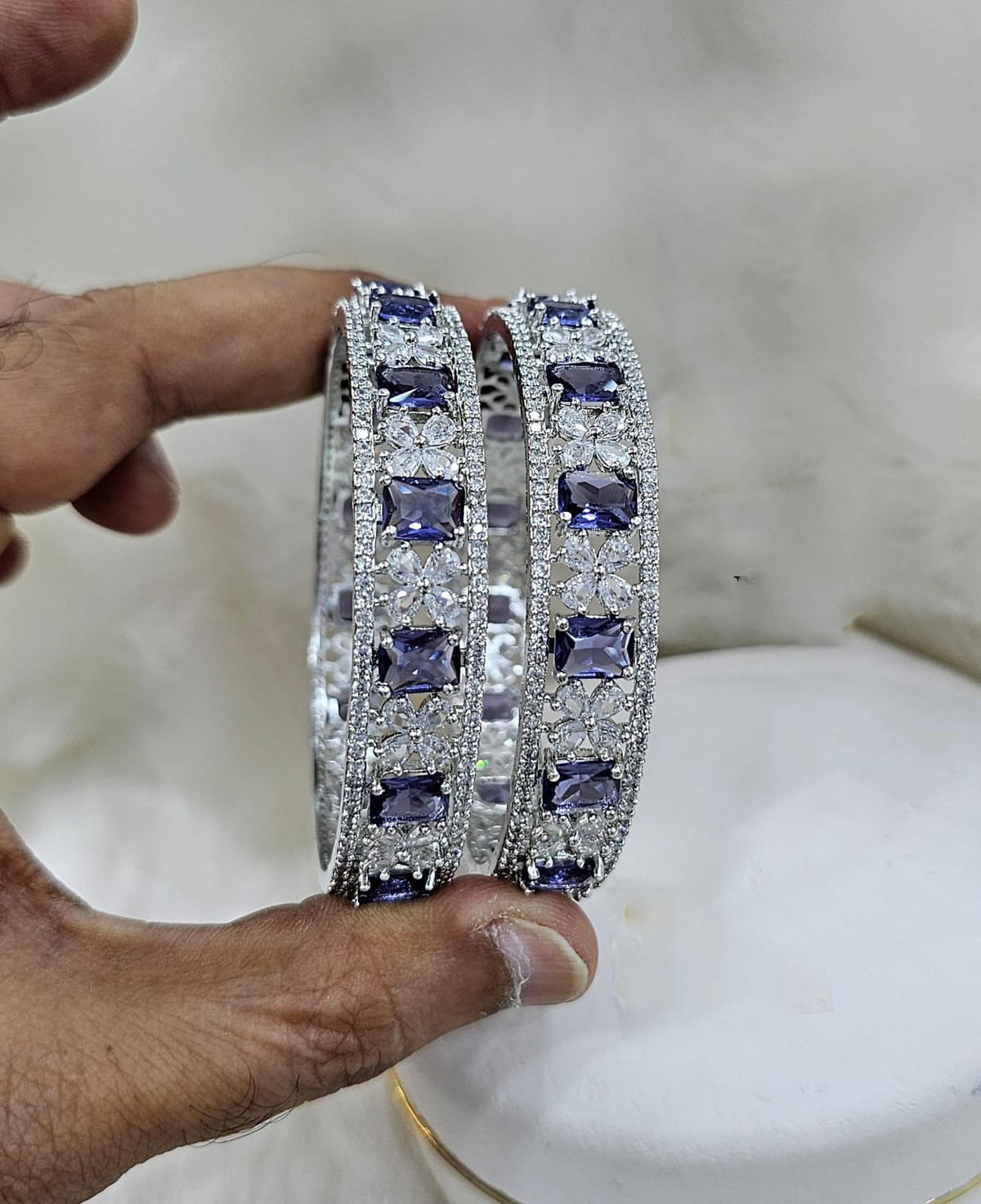 Indian bangle set with a Bollywood influence creating a perfect ethnic accessory - Libasaa.com