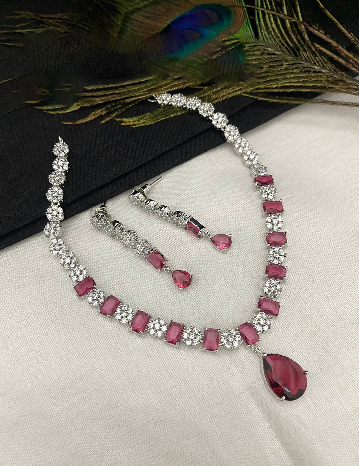 Luxury Pakistani Necklace Earrings Set Elegant and Exclusive for High Class Occasions for Girls - Libasaa.com