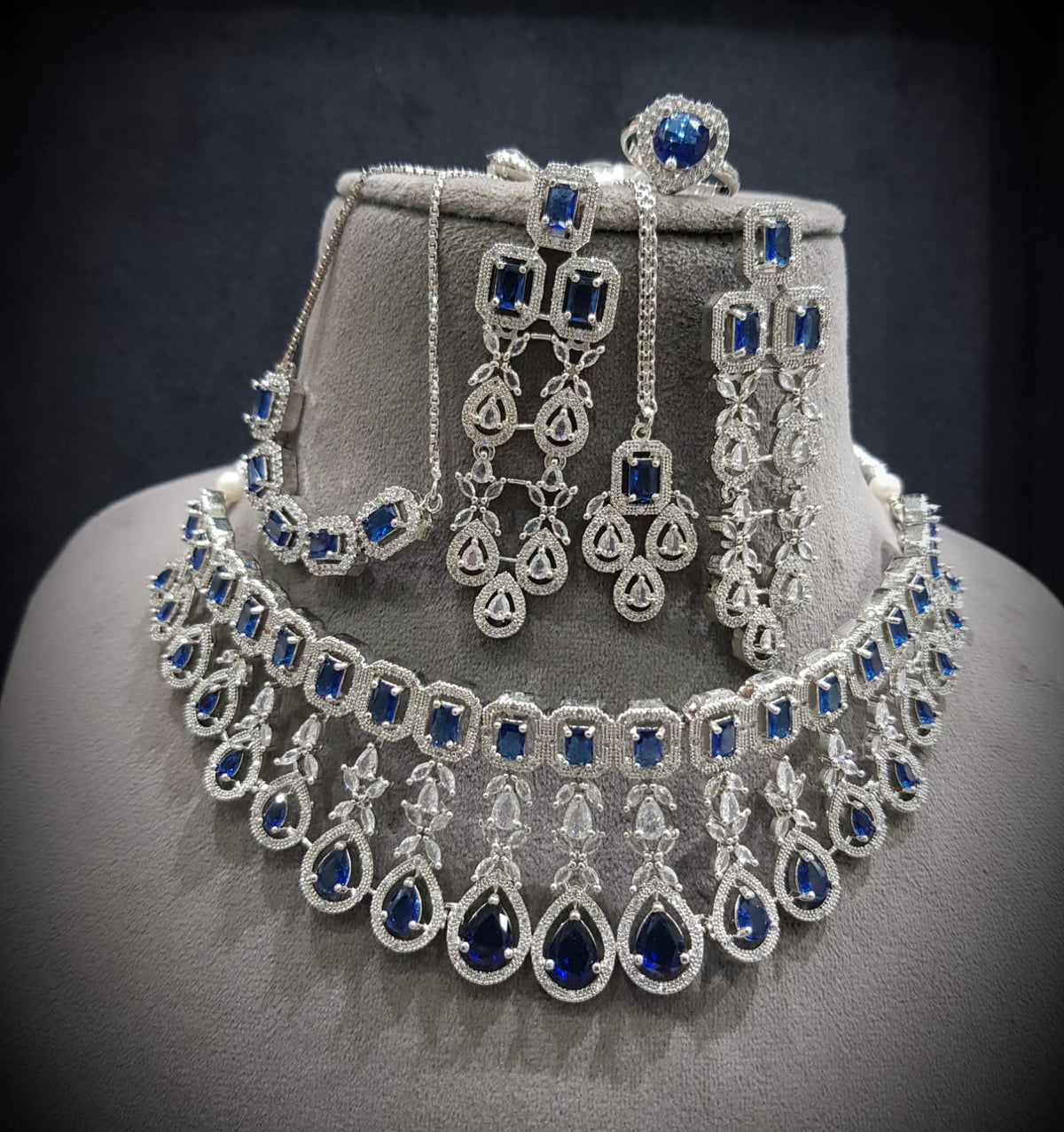 AD Choker Necklace Earrings Bracelet Ring for Special Occasions With Creates Coordinated look For Bridal - Libasaa.com