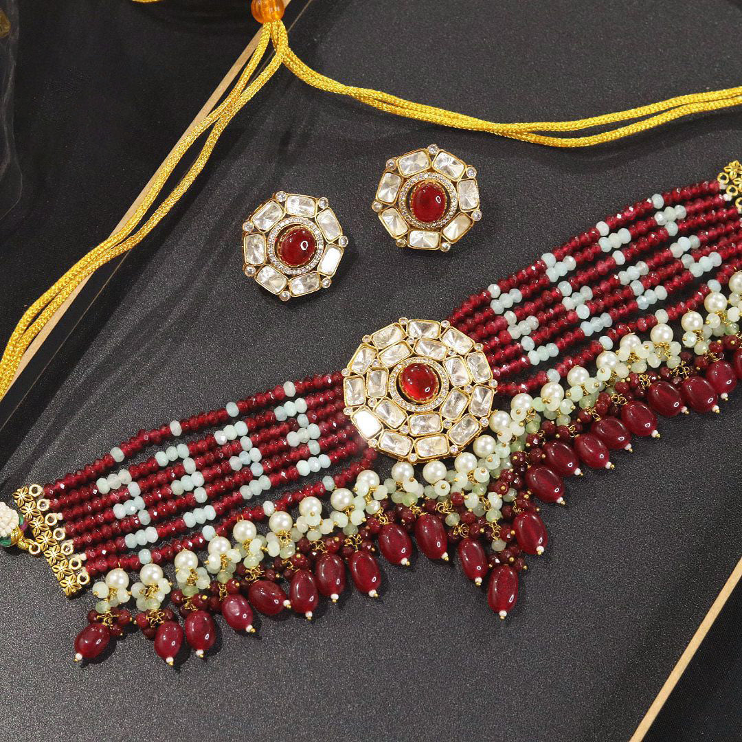 Elegant Kundan Necklace for Bridal Wear with Intricate Detailing and Design Perfect for Traditional Indian Weddings - Libasaa.com