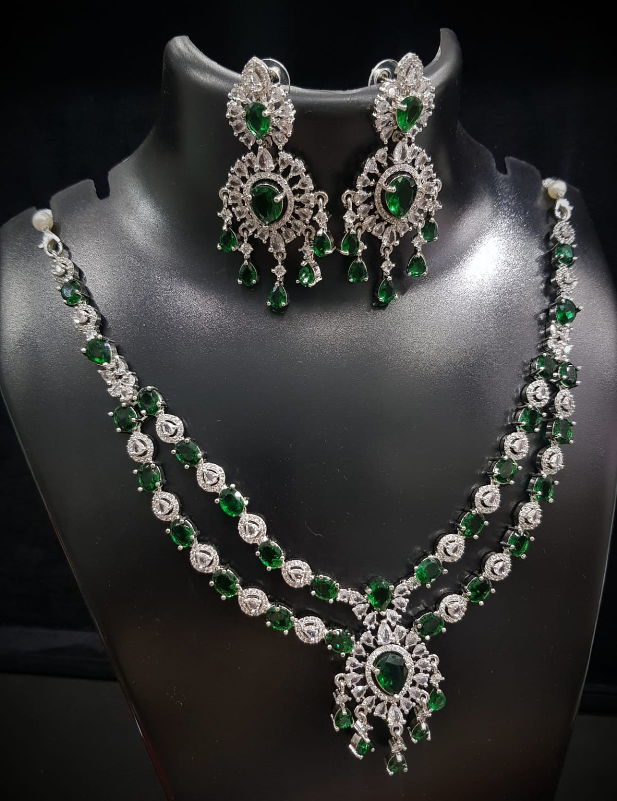 Layered AD Necklace With Matching Earrings Elegant And Formal Style Suitable For Special Occasions - Libasaa.com