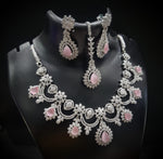 Detailed Oval And Round Shape Necklace Earrings With Maang Tika Gemston Create Delicate And Feminine Framees - Libasaa.com