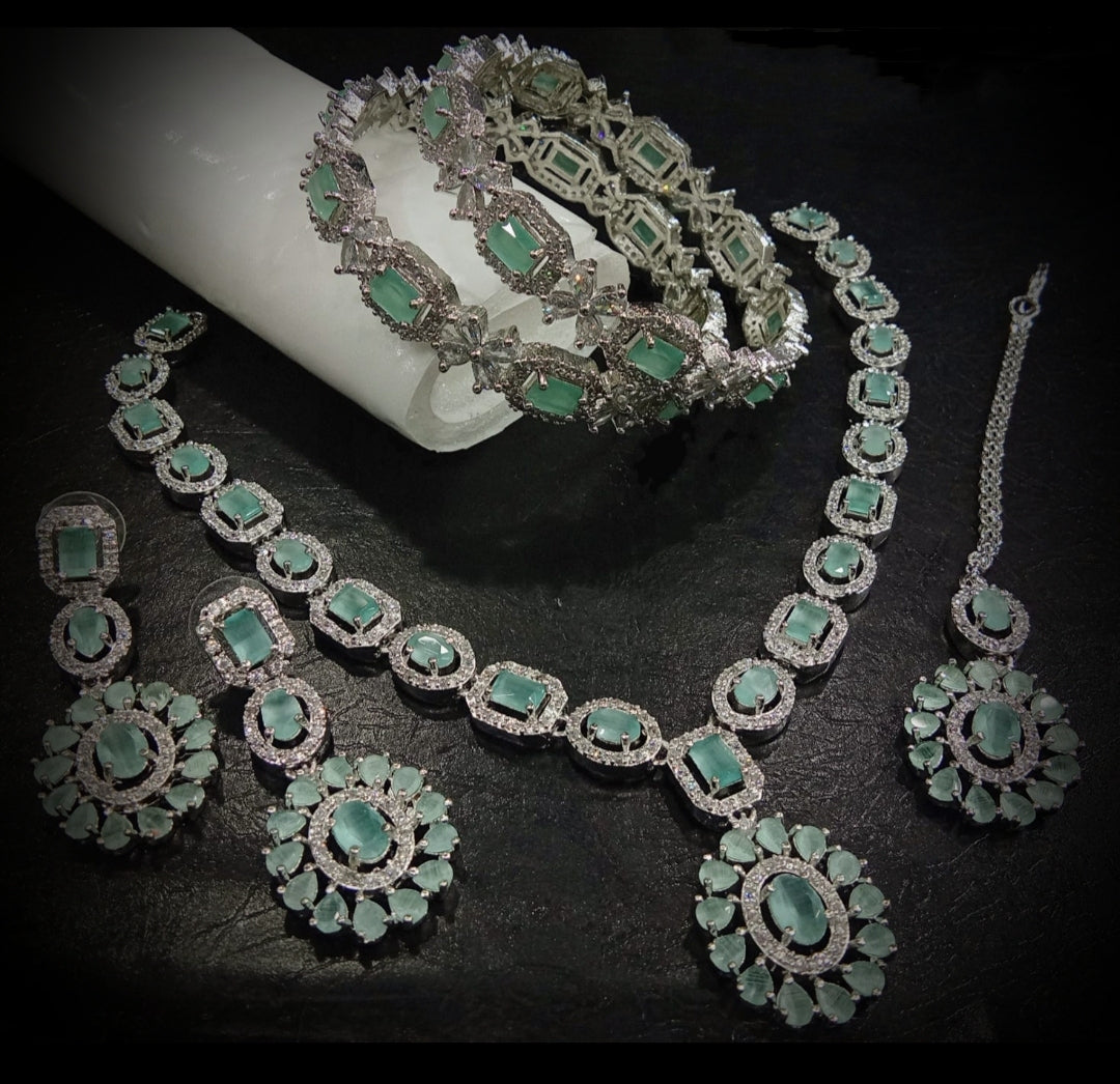 Geometric Rectangular Pattern Necklace Set With Bangles Earrings And Maang Tikka Floral, Rounded shape Gives Elegant Timeless Appeal - Libasaa.com