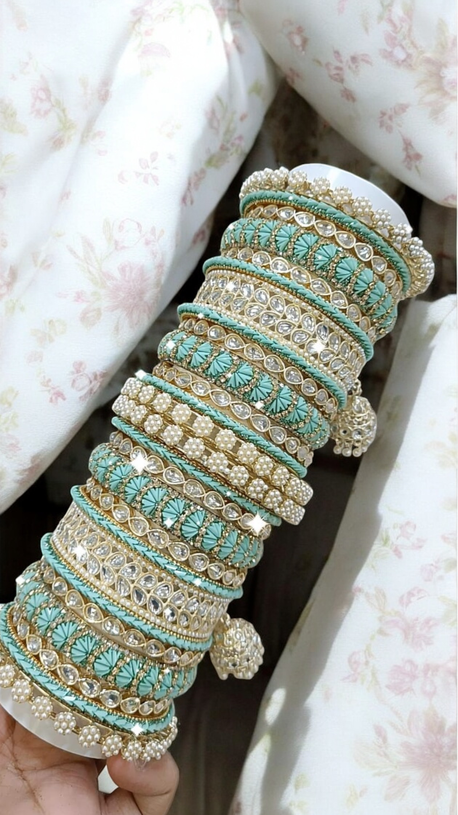 Pearl Bridal Bangle Chura Set, Bridal Chura, Wedding bangle set, Indian jewelry gift, Bridal bangles, Kundan Jewelry - Libasaa.com