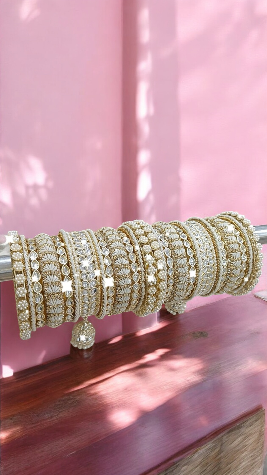 Pearl Bridal Bangle Chura Set, Bridal Chura, Wedding bangle set, Indian jewelry gift, Bridal bangles, Kundan Jewelry - Libasaa.com