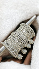 Traditional Kundan & Stone Bangles β Bridal & Party Wear Jewelry - Libasaa.com