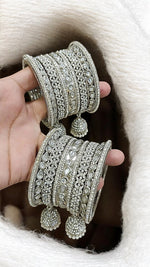 Traditional Kundan & Stone Bangles β Bridal & Party Wear Jewelry - Libasaa.com