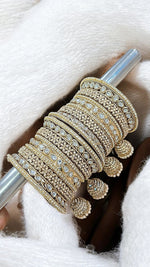 Traditional Kundan & Stone Bangles β Bridal & Party Wear Jewelry - Libasaa.com