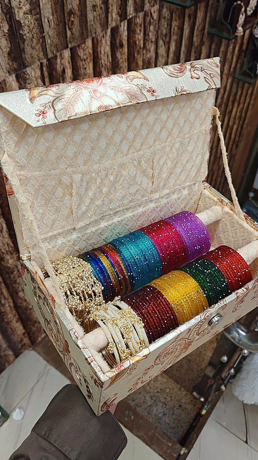 Kasmiri Ghungru Combo Box with Glass Bangles – All-in-One Bridal & Festive Collection