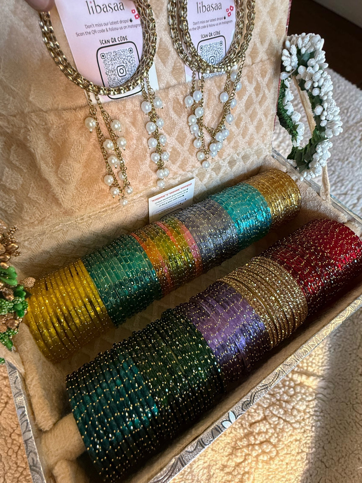 Rain Drop Glass Bangles Combo Set (12 Dozen, 12 Colours Box With Kundan Pearl Kada Chain Hathphool 2 Pcs ) | Indian Bangles Set & Jewellery | Richnees Look