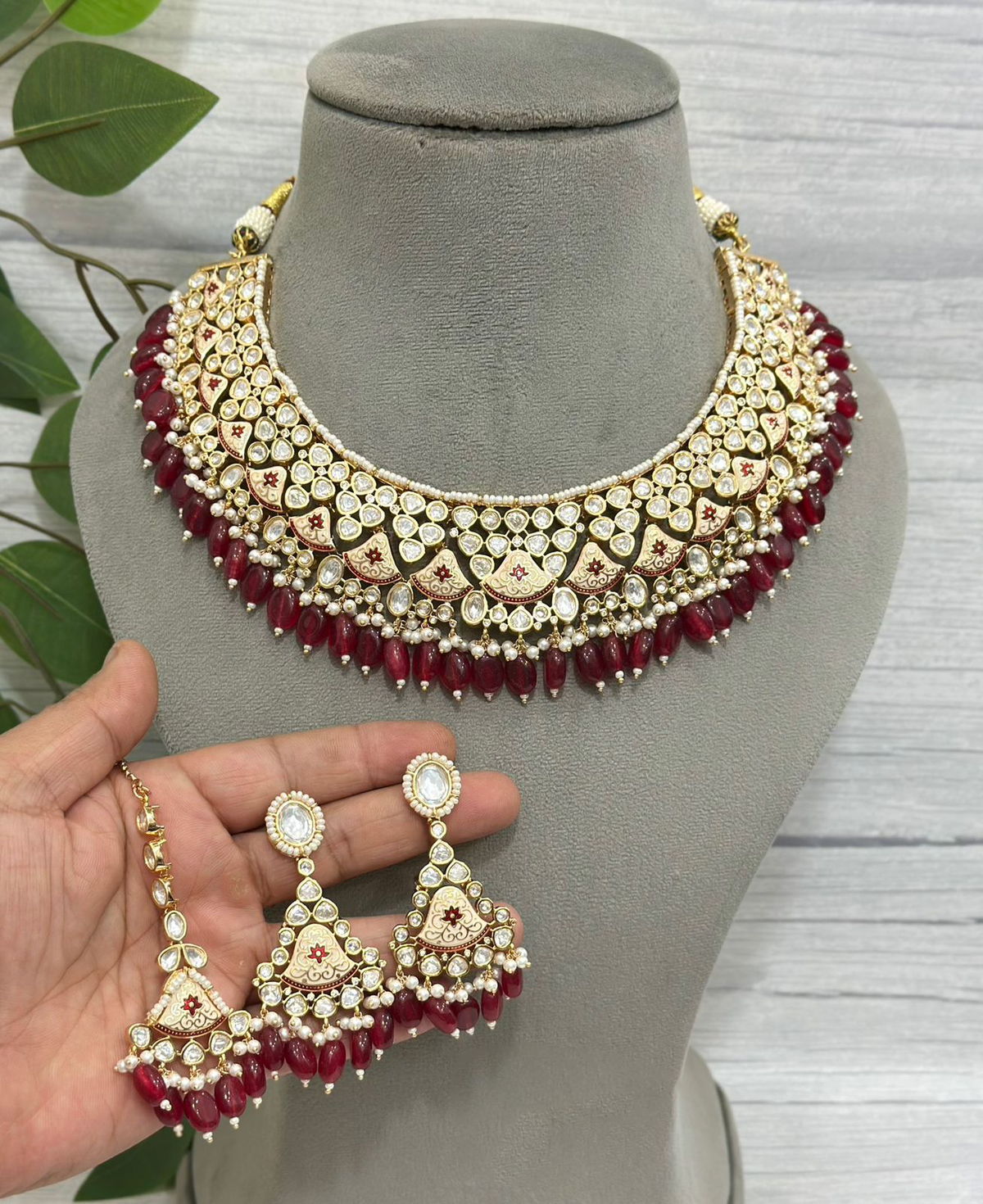 Red Indian Wedding Choker Earrings Maangtika Set, Red Indian Jewellery Set, Pakistani Choker Set, Celebrity Choker Jewelry Set - Libasaa.com