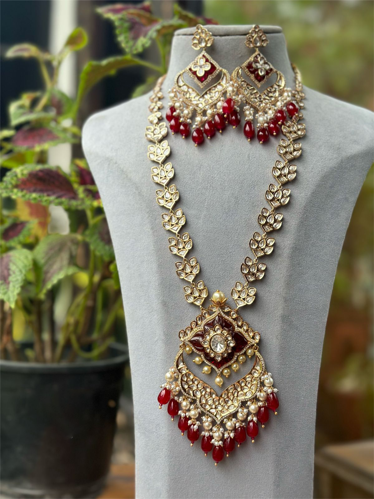 Pakistani Floral Antique Design Necklace Set, Indian Floral Necklace Set, Bollywood Luxe Jewelry, Wedding Floral Necklace Earrings Set - Libasaa.com