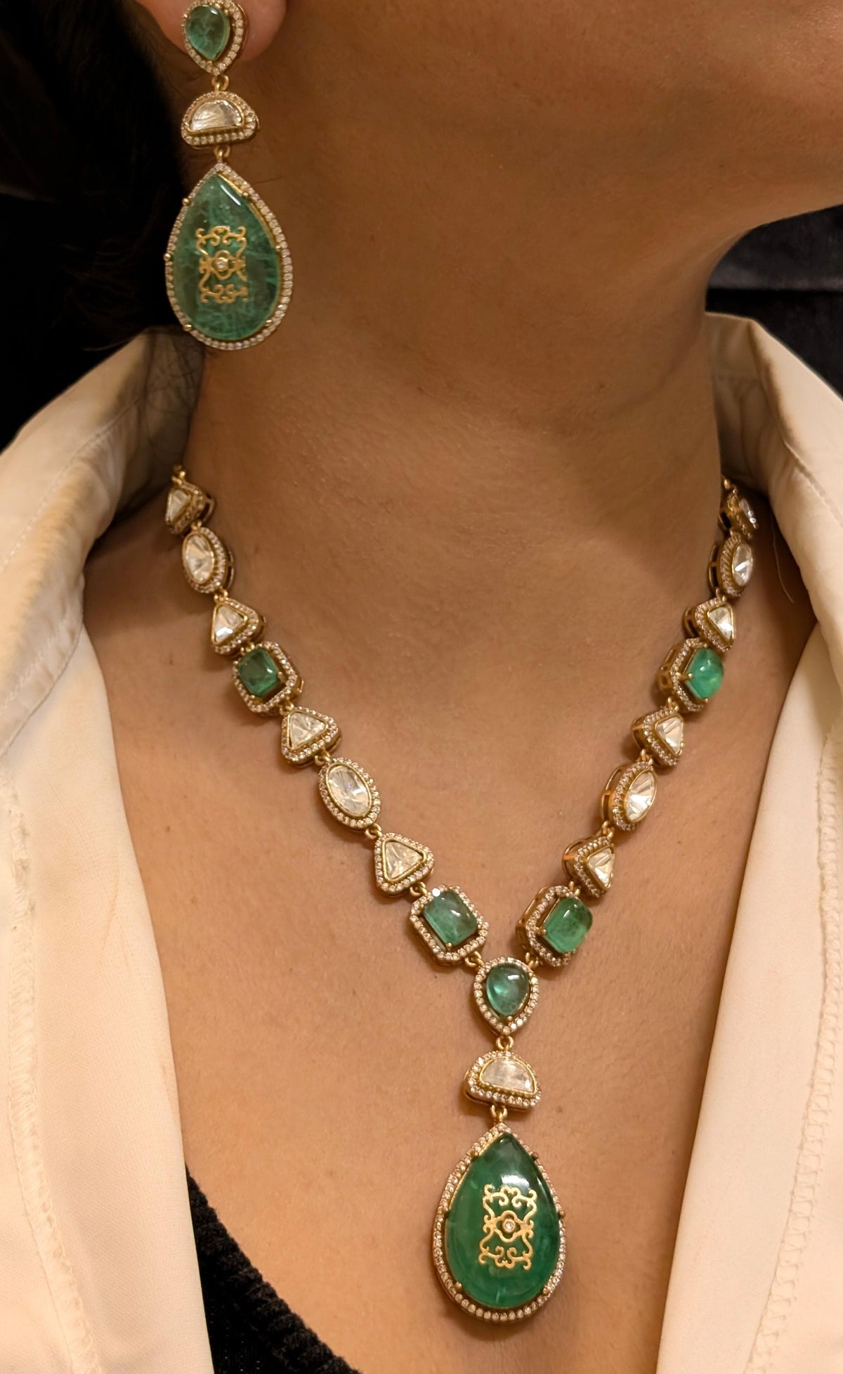 Glamorous Celebrity Statement Polki Necklace Matching Earrings, Celebrities Inspired Polki Necklace Set, Bollywood Designed Polki Jewelry Set - Libasaa.com