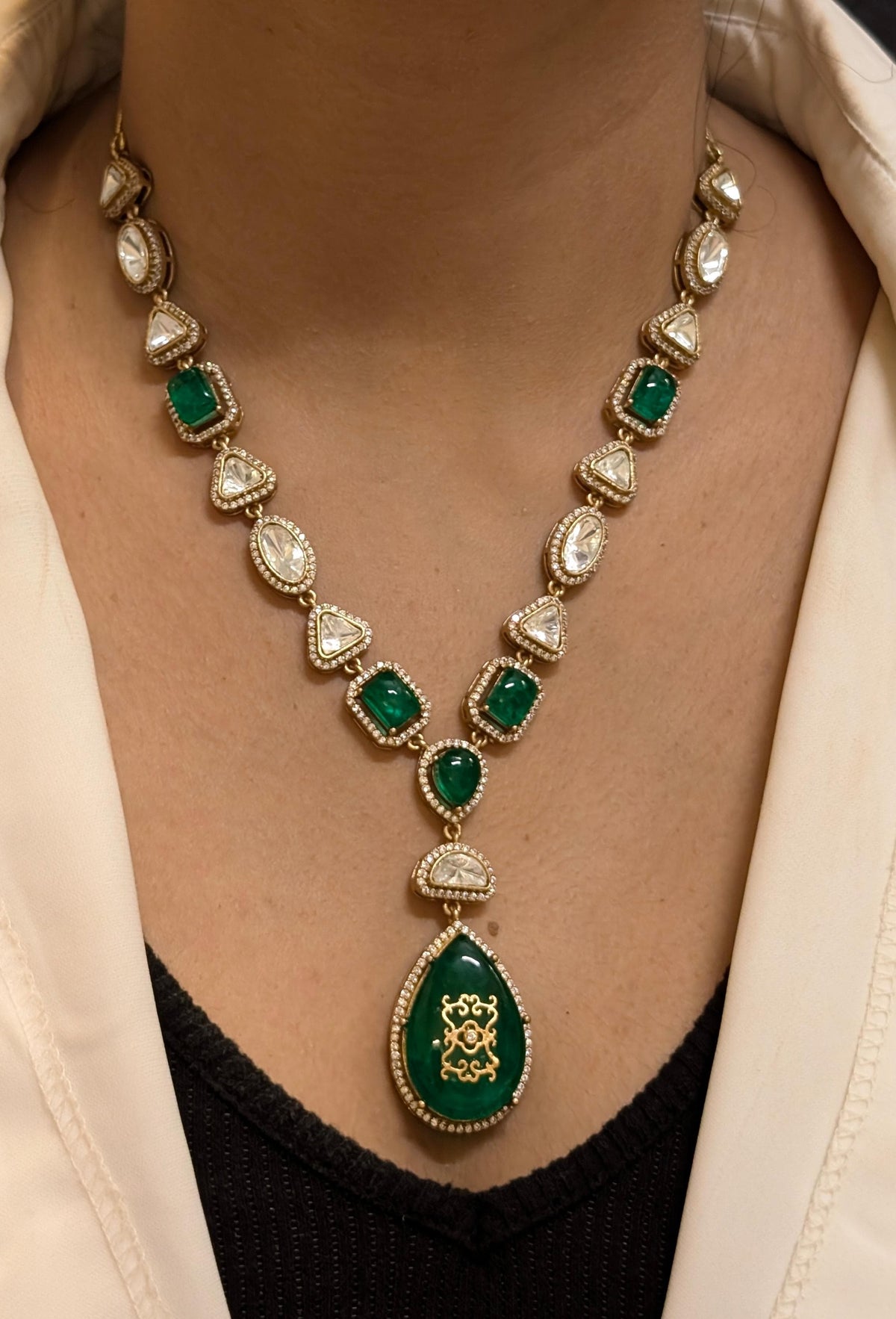 Glamorous Celebrity Statement Polki Necklace Matching Earrings, Celebrities Inspired Polki Necklace Set, Bollywood Designed Polki Jewelry Set - Libasaa.com