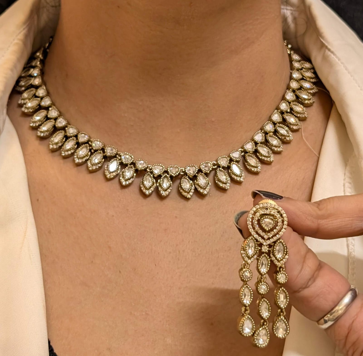 Luxurious Bollywood Designed Choker Matching Earrings, Indian Bridal Statement Earrings Set, Celebrity Inspired Jewelry Set, Pakistani Wedding Choker Set, Pakistani Bridal Jewelry Set, Wedding Choker Jewelry - Libasaa.com