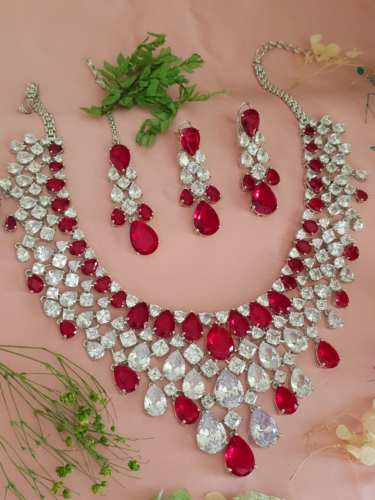 Nita Ambani Inspired Polki Necklace Earrings Maangtika Set, Celebrity Wedding Jewelry, Nitam Ambani Weared Necklace Set, Nita Ambani Polki Jewelry Set, Indian Polki Necklace Set, Bollywood Jewelry Set - Libasaa.com