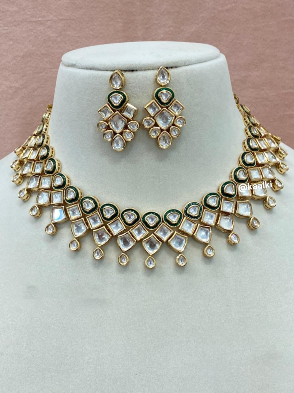 Celebrities Polki Floral Choker Earrings Jewelry Set, Celebrity Indian Choker Set, Indian Bridal Jewelry Set, Pakistani Silver Jewelry Set - Libasaa.com
