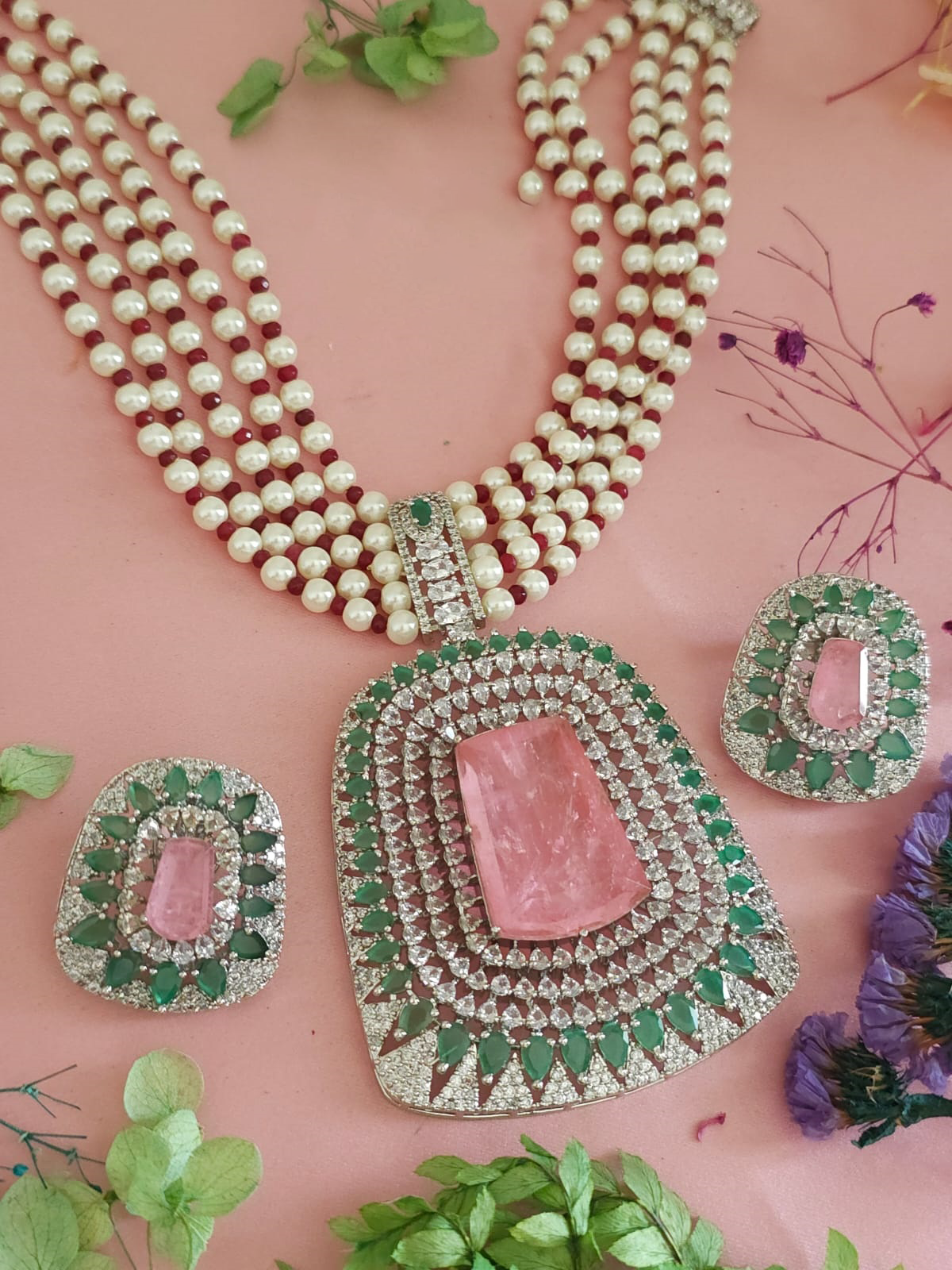 Malaika Arora Inspired Polki Necklace Earrings Set, Malaika Arora Polki Jewelry Set, Bollywood Mint Polki Necklace Set, Celebrity Polki Jewelry Set, Malaika Arora Jewelry Set - Libasaa.com