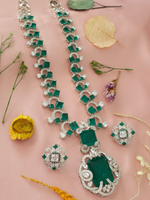 Nita Ambani Polki Stones Beaded Necklace Indian Jewelry Set, Nita Ambani Emerald Green Necklace Set, Nita Ambani Polki Jewelry Set, Bollywood Polki Necklace Set, Celebrity Polki Jewelry Set - Libasaa.com