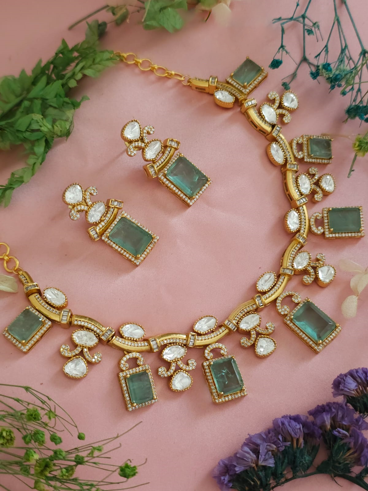 Emerald Elegance Polki Stones Indian Choker Earrings Set, Indian Polki Jewelry Set, Wedding Polki Jewelry Set, Pakistani Handmade Polki Jewelry - Libasaa.com
