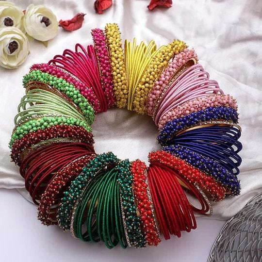 Indian Bangles Set / Bridal Bangles Set / Indian Jewelry / Bridal Bangles / Traditional Bangles / Gajra Kada & Velvet Colorful Bangles Set