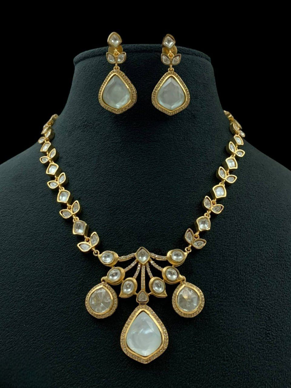 Kundan Necklace & Earrings Set | Gold-Plated Indian Bridal Wedding Jewelry