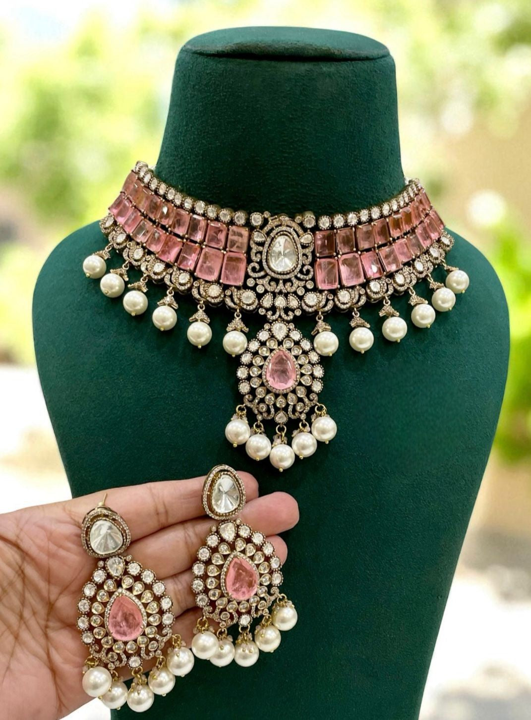Emerald Green Kundan Choker Necklace Set with Pearls & Matching Earrings