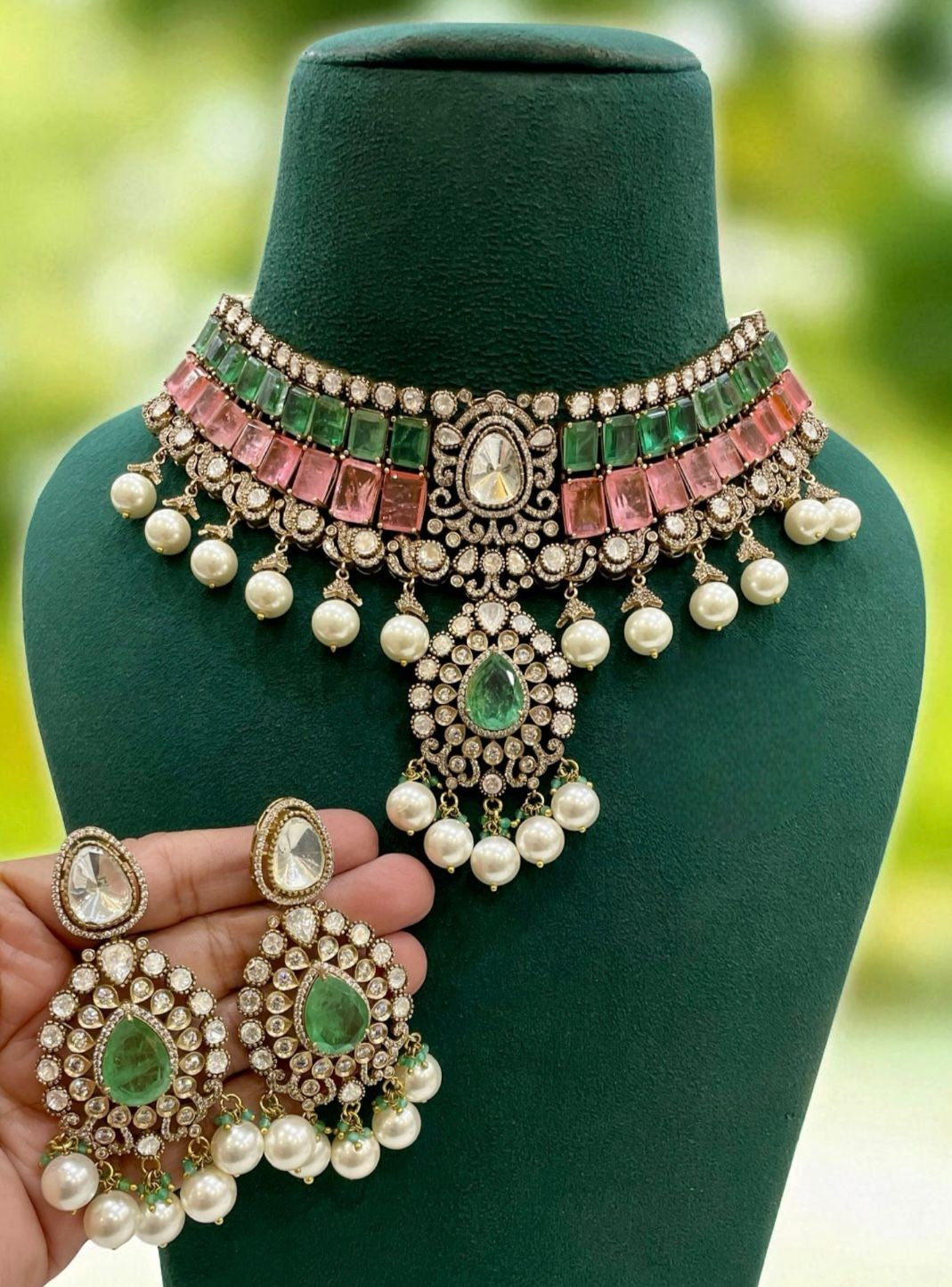 Emerald Green Kundan Choker Necklace Set with Pearls & Matching Earrings