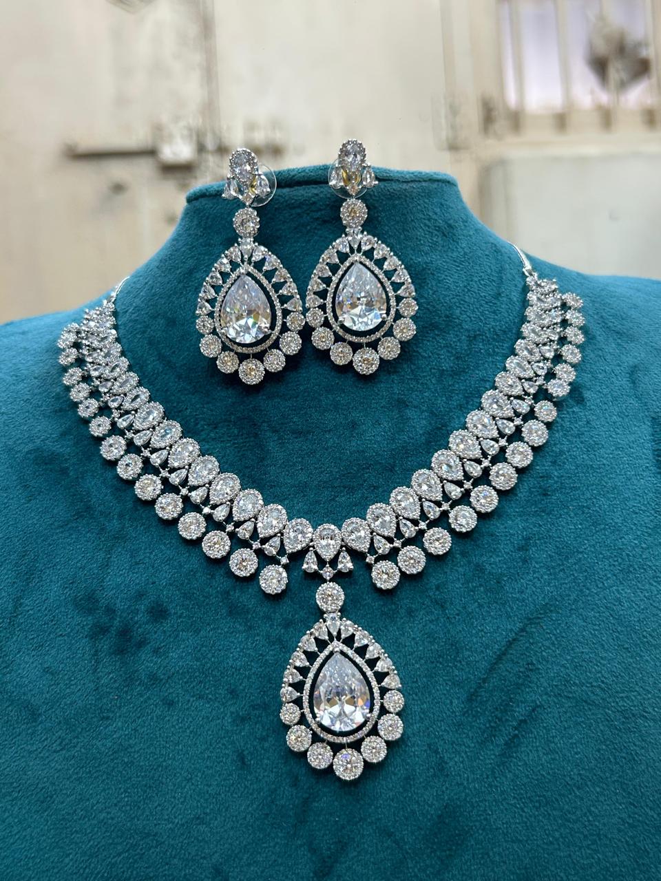 Luxury Teardrop CZ Diamond Choker Necklace Set with Earrings Silver-Toned Bridal Jewelry