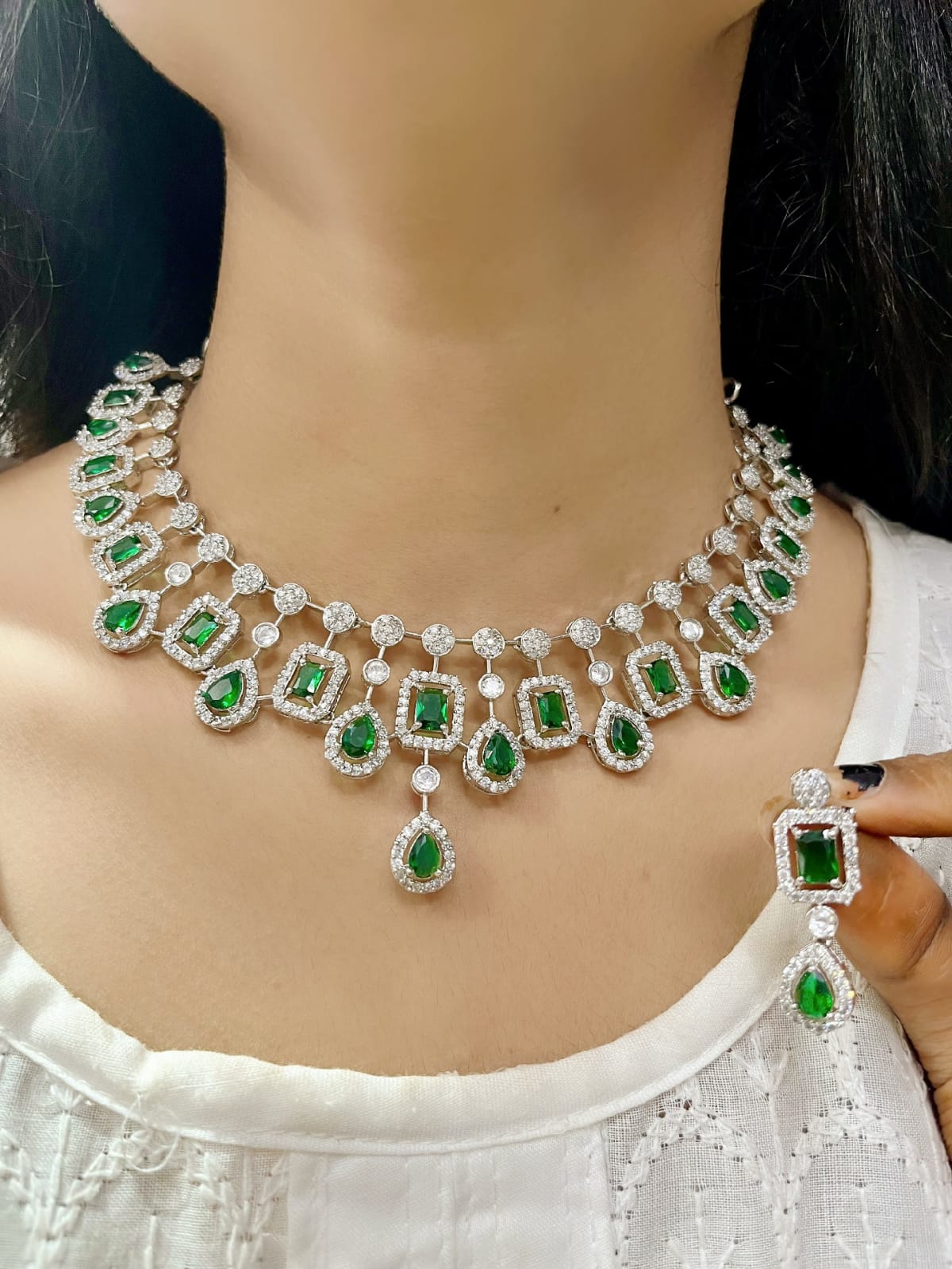 Elegant Ruby & Diamond Choker Necklace Set – Luxury Statement Jewelry