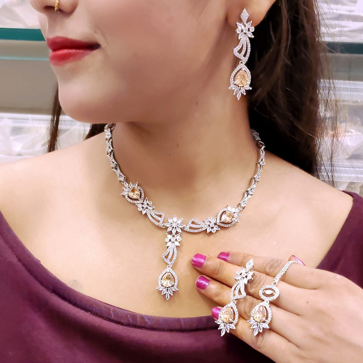 Luxurious Floral CZ & Black Teardrop Bridal/Party Jewelry Set