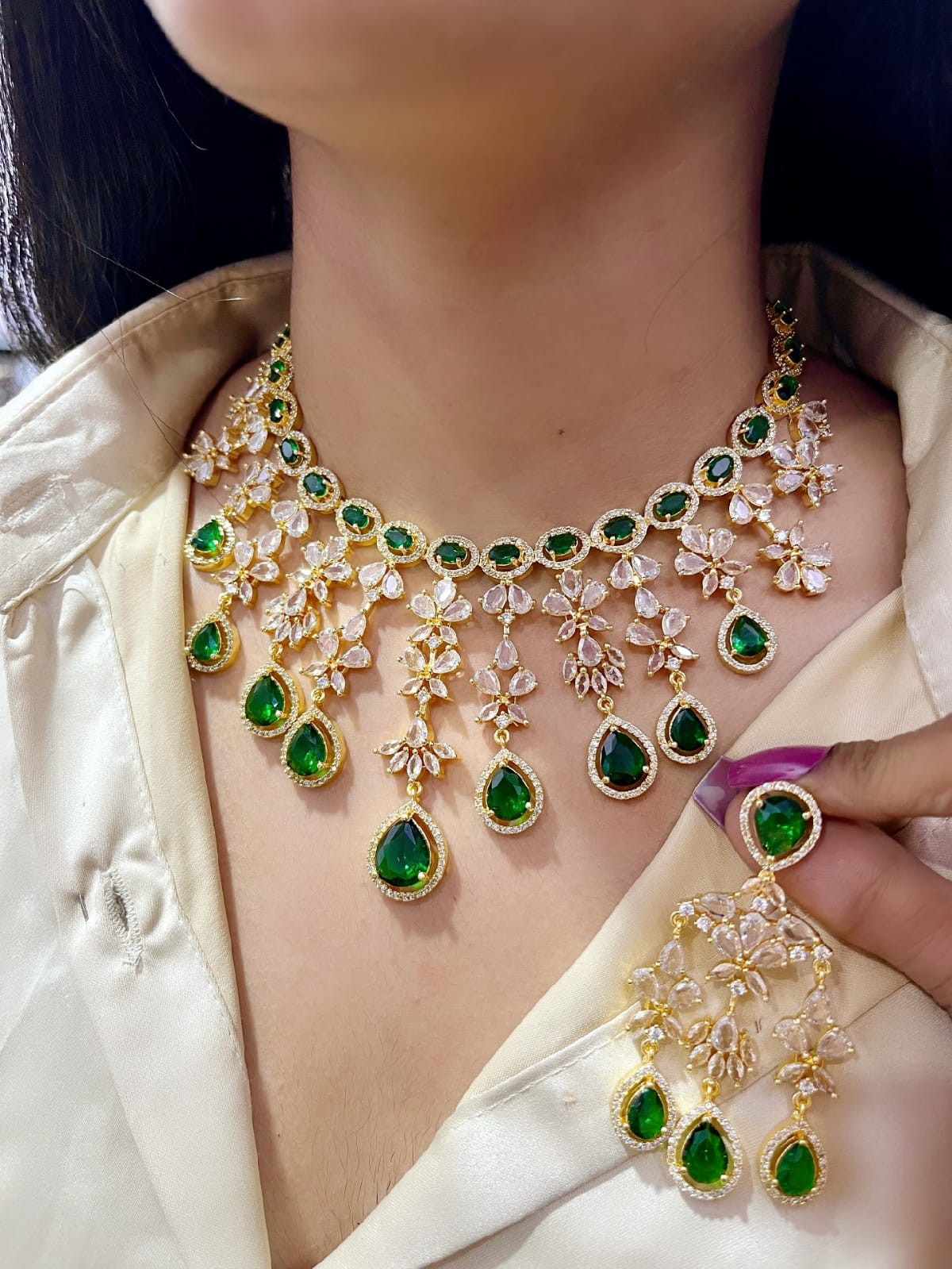 Elegant Victorian Kundan Necklace Set with Mint Green Teardrop Stones & Matching Earrings – Indian Kundan Jewellery | Libasaa