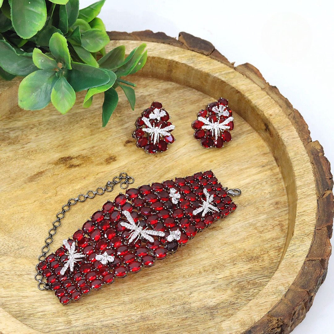 Luxury stone choker set, dragonfly necklace set, bridal choker jewelry, party wear necklace set, emerald choker, statement choker set, women fashion jewelry, festive jewelry set