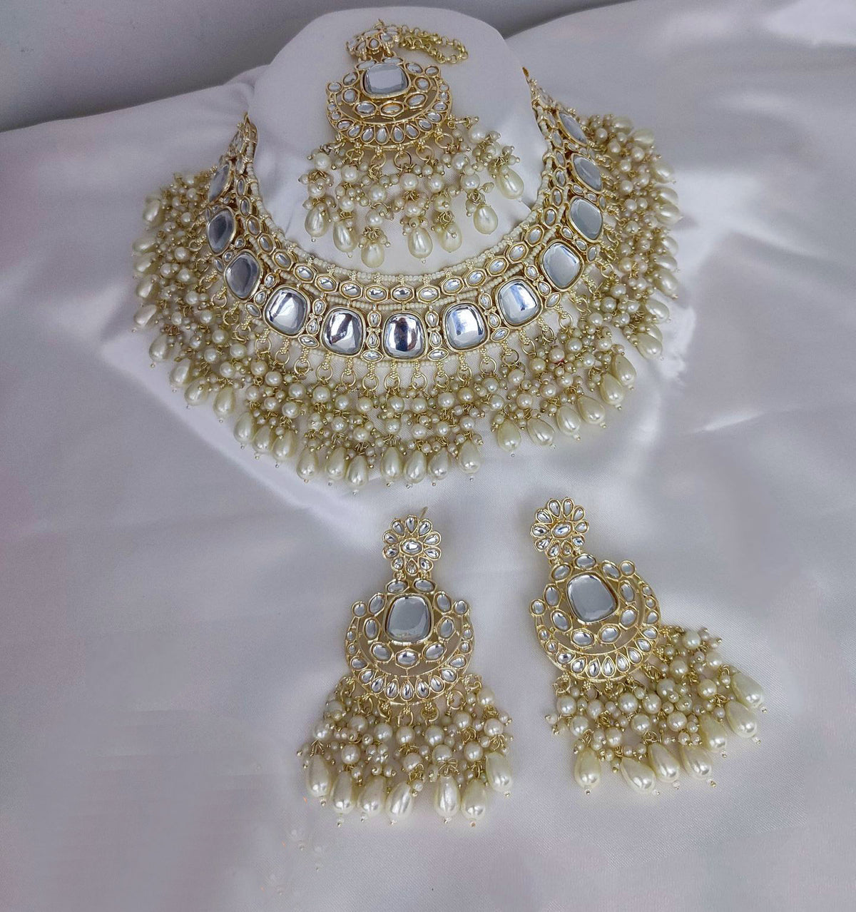 Kundan & Pearl choker necklace, Bridal Jewelry Set. Jhumki Earrings, Wedding Jewelry Set, Festive Necklace Set, Antique Gold Toned Jewelry Set