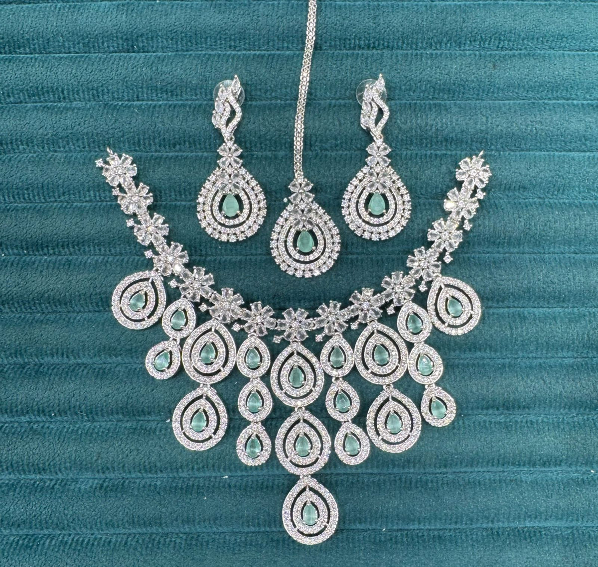 Wedding Teardrop Floral CZ Choker Earring Maangtikka Set For Women