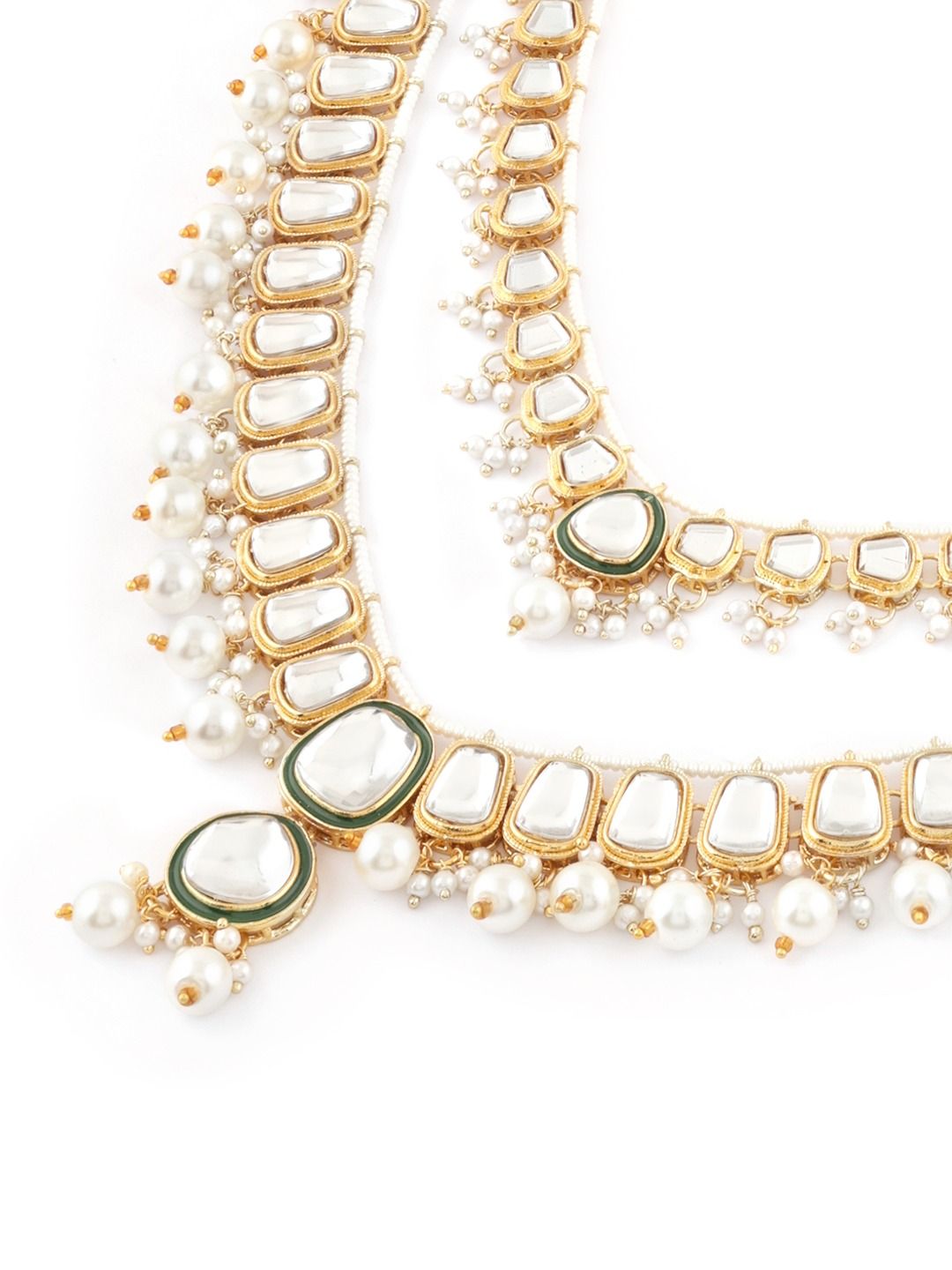 Gold Plated Kundan Studded & Pearls Beaded Jewellery Set