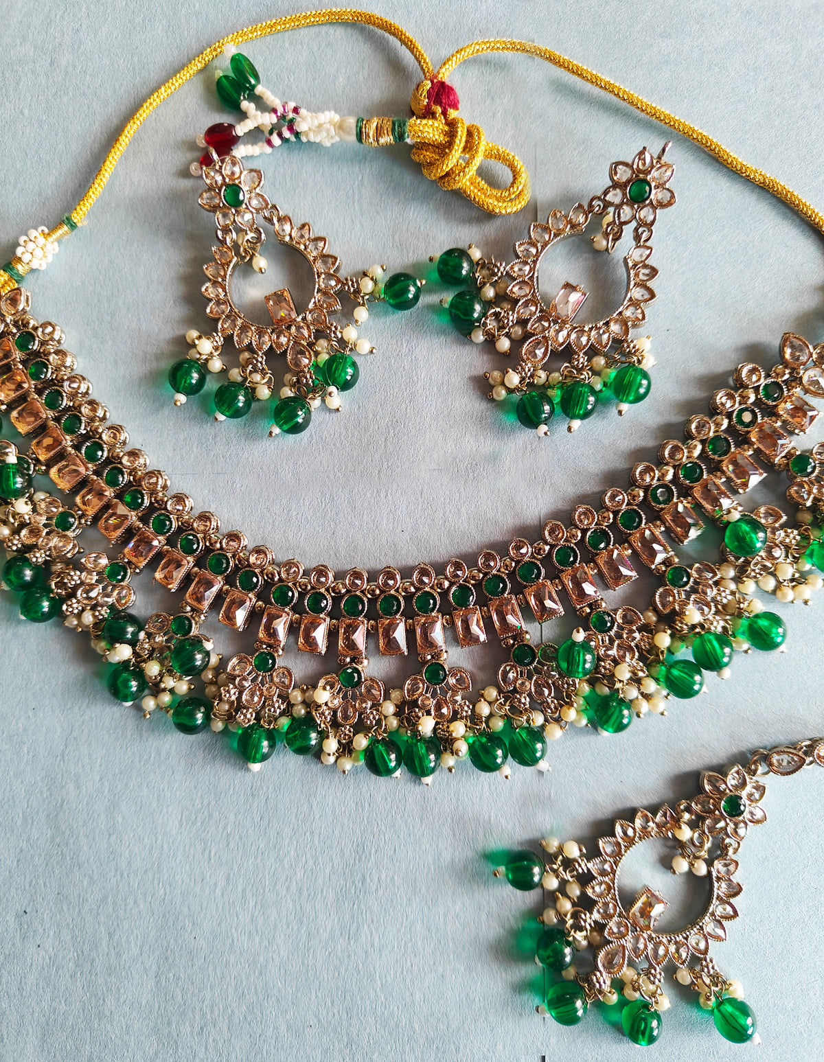 Green Golden tone Kundan Pearl Choker Necklace Earring Set with Maangtikka