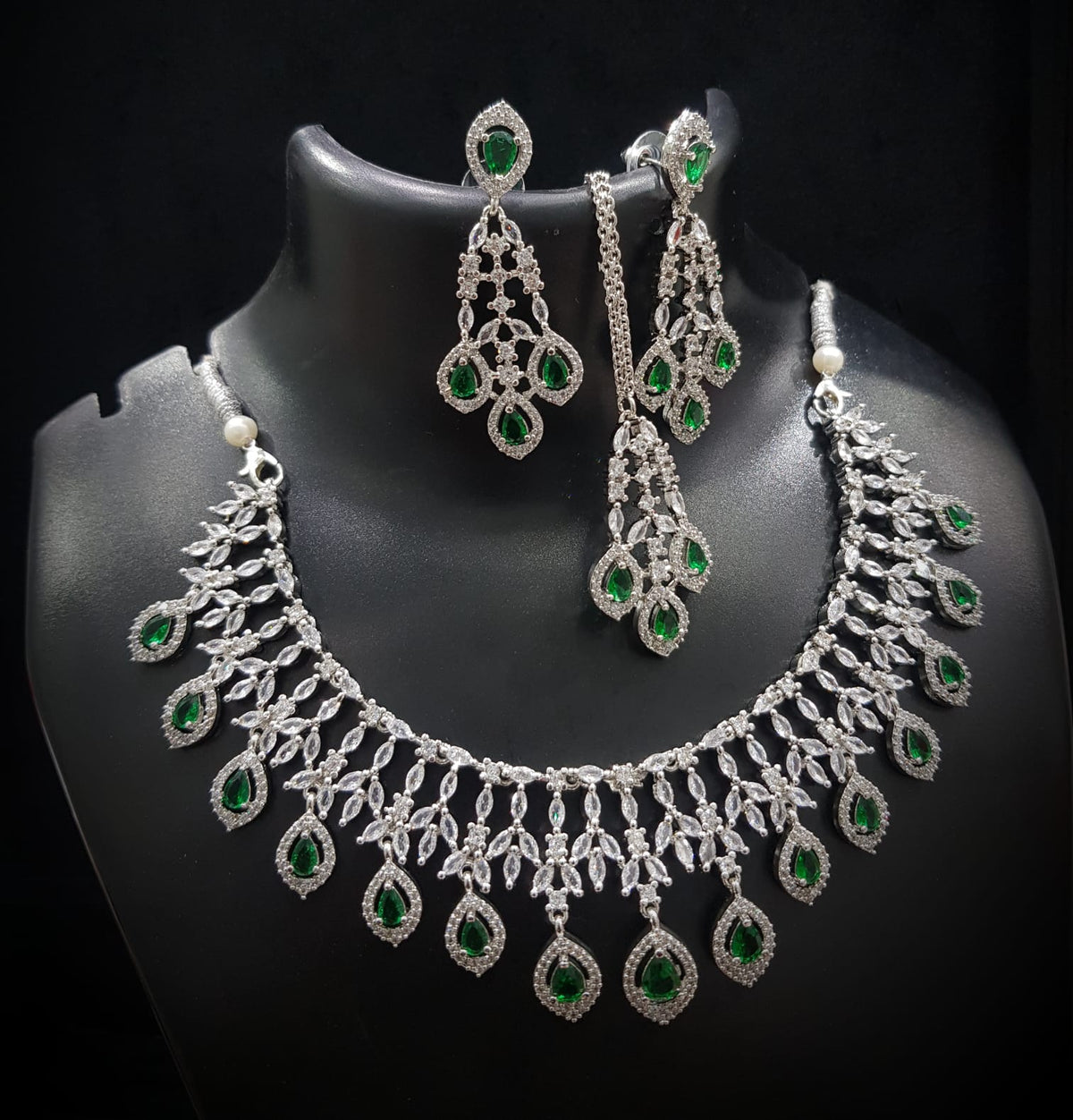 Gorgeous AD Choker Necklace with Maangtika Set CZ Stones for Engagement Bridal Pakistani Wedding Looks