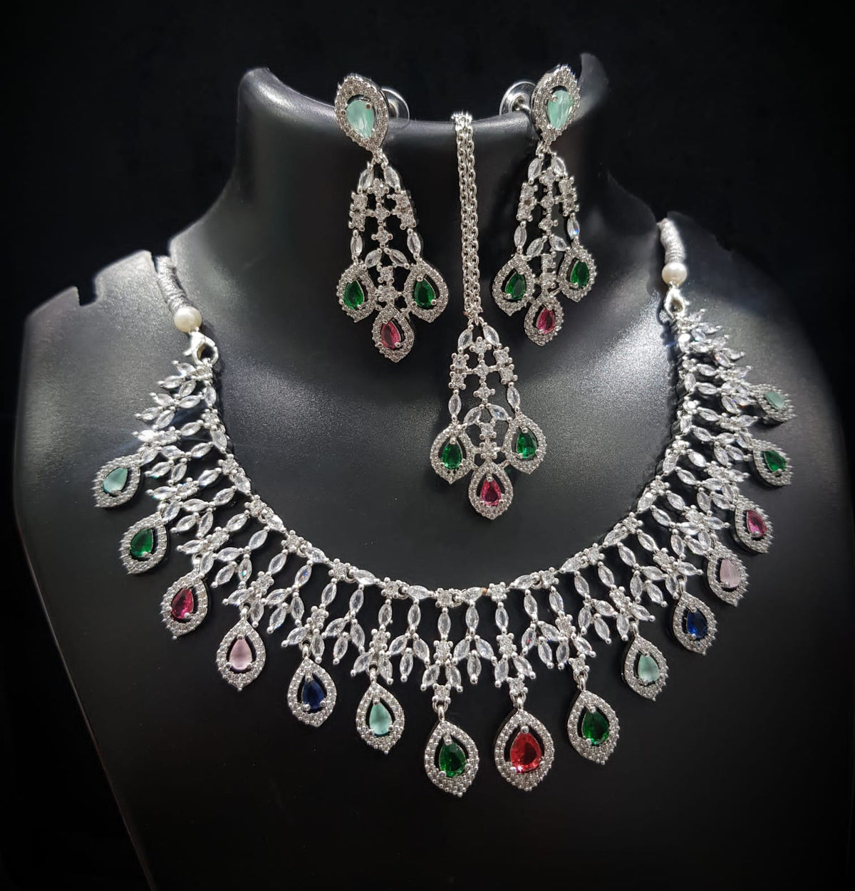 Gorgeous AD Choker Necklace with Maangtika Set CZ Stones for Engagement Bridal Pakistani Wedding Looks