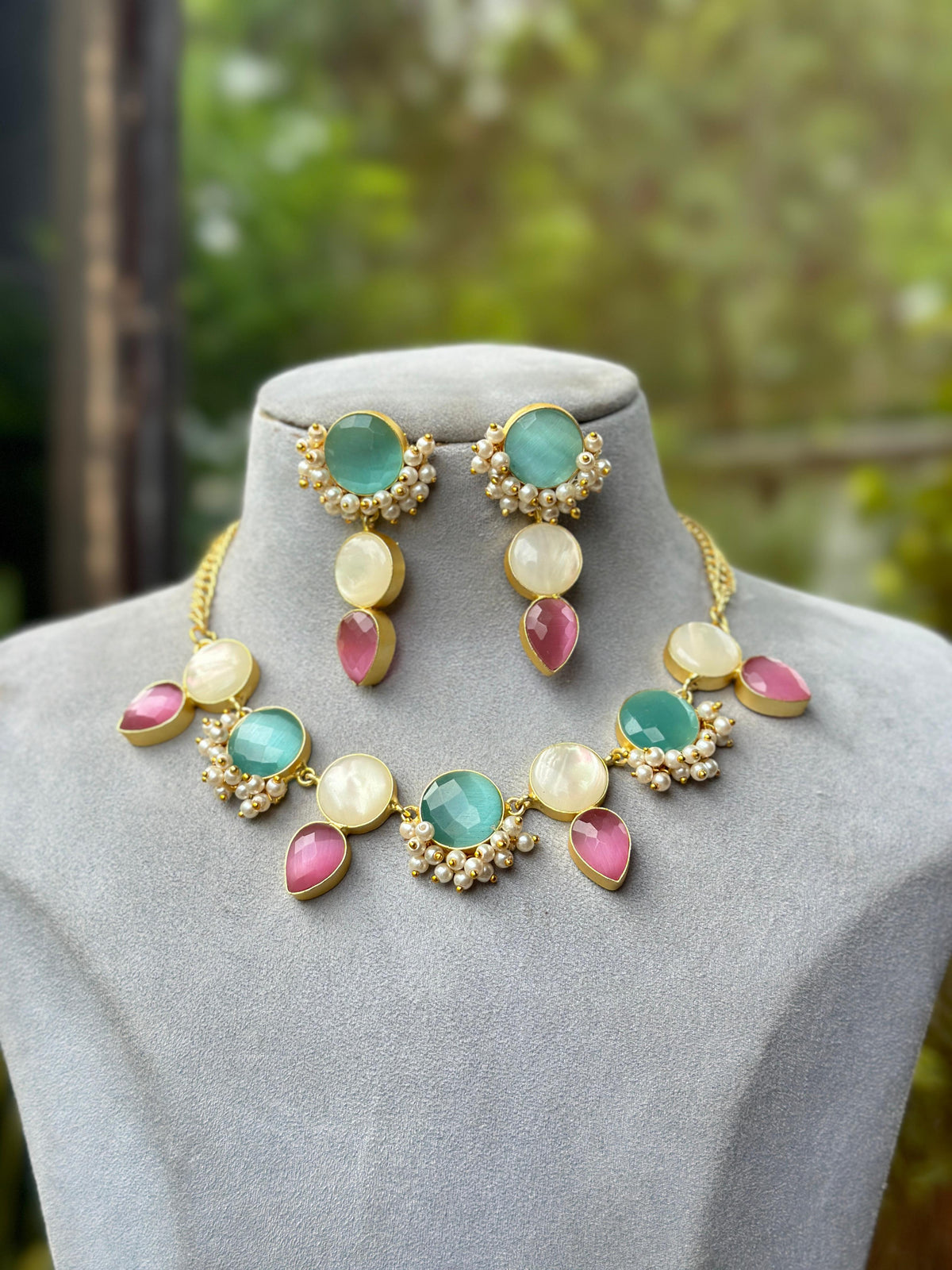 Bollywood Inspired Necklace Earrings Set Glamorous and Trendy for Red Carpet Looks