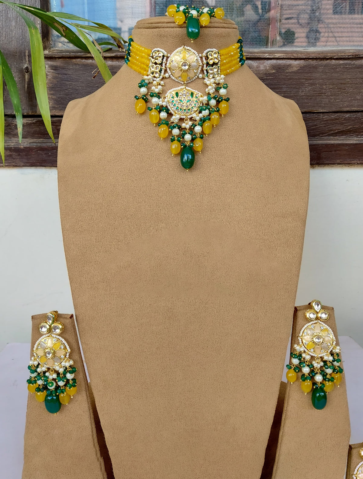 Maangtika Necklace Set with Pearl Drops And Gemstone Studded Earrings Perfect For Bridal Ethnic Jewelry Collections