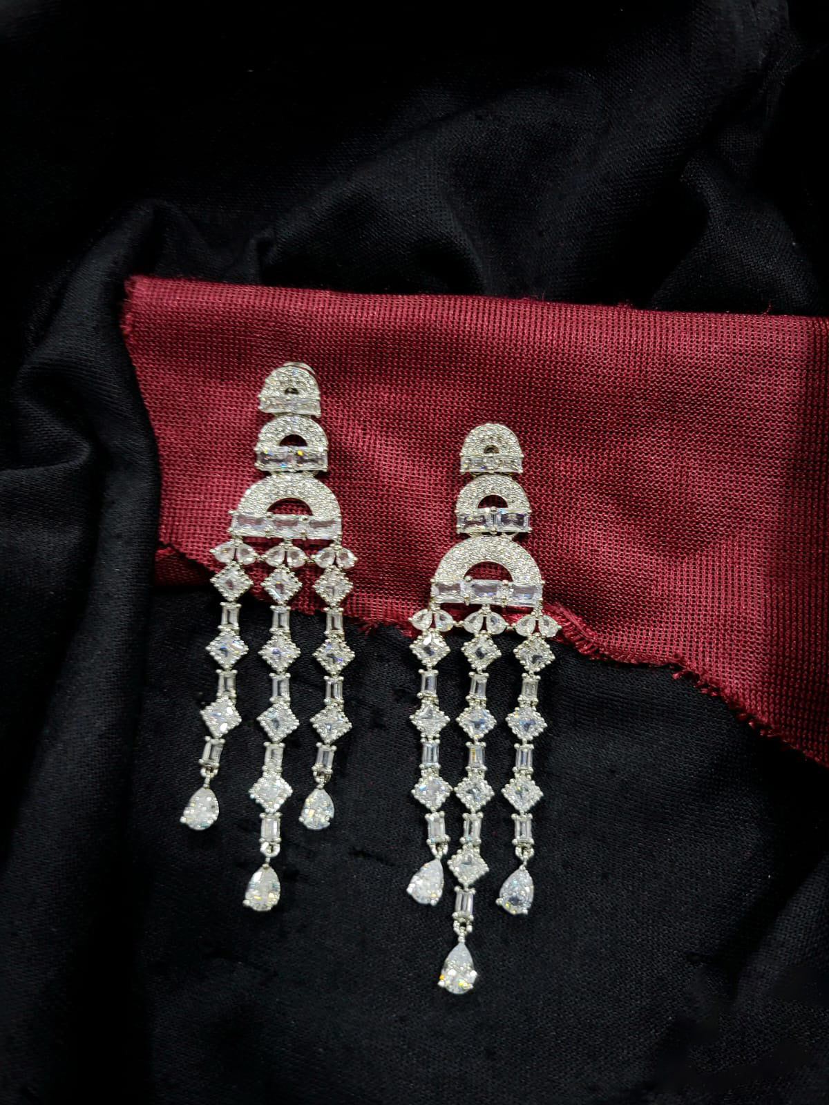 Linear And Layered Earrings Archway Adorned Design Premium Jewelry Perfect For Elevating Any OutfitEnhance Women Look