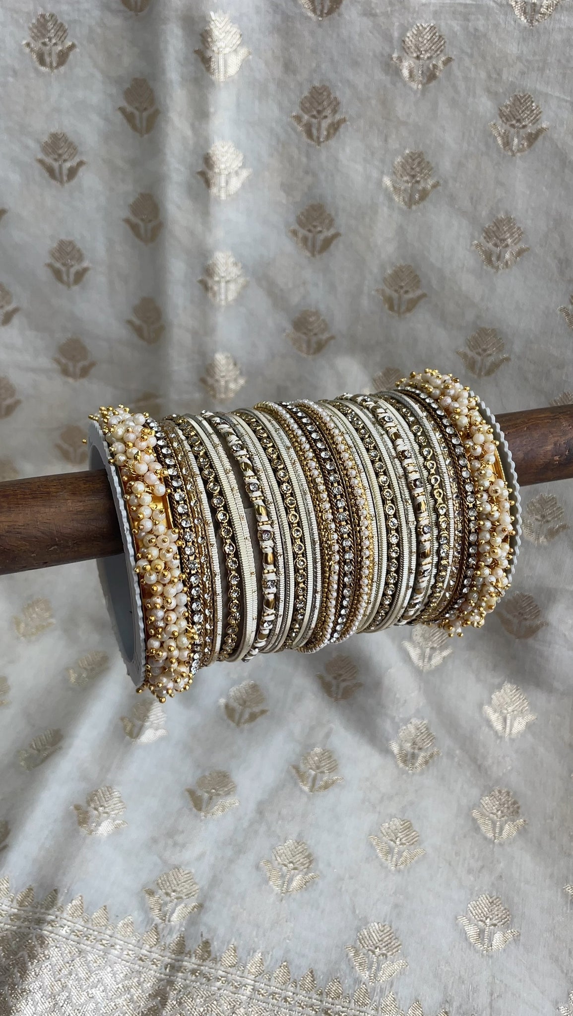 Bridal Stone Bangle Set with Gajra – Mix Colour Traditional Wedding & Festive Chuda Set for Women