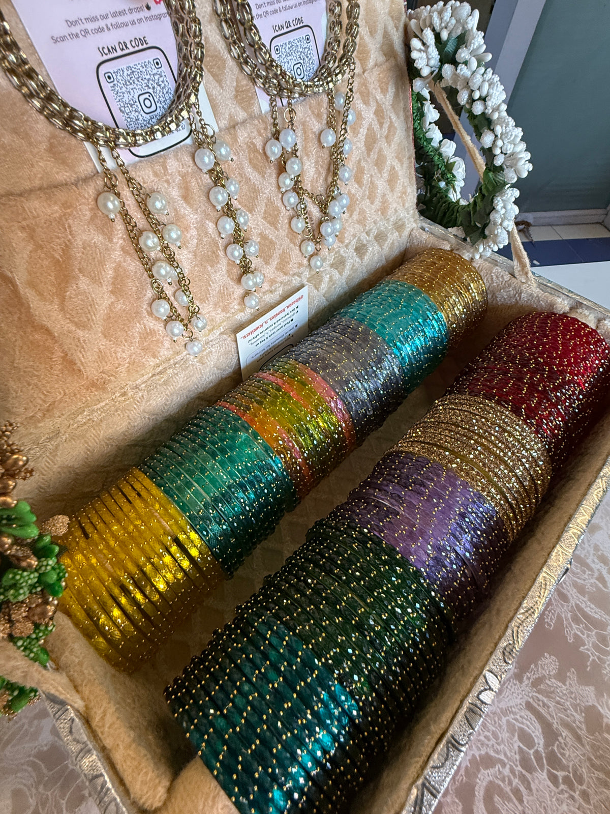 Rain Drop Glass Bangles Combo Set (12 Dozen, 12 Colours Box With Kundan Pearl Kada Chain Hathphool 2 Pcs ) | Indian Bangles Set & Jewellery | Richnees Look